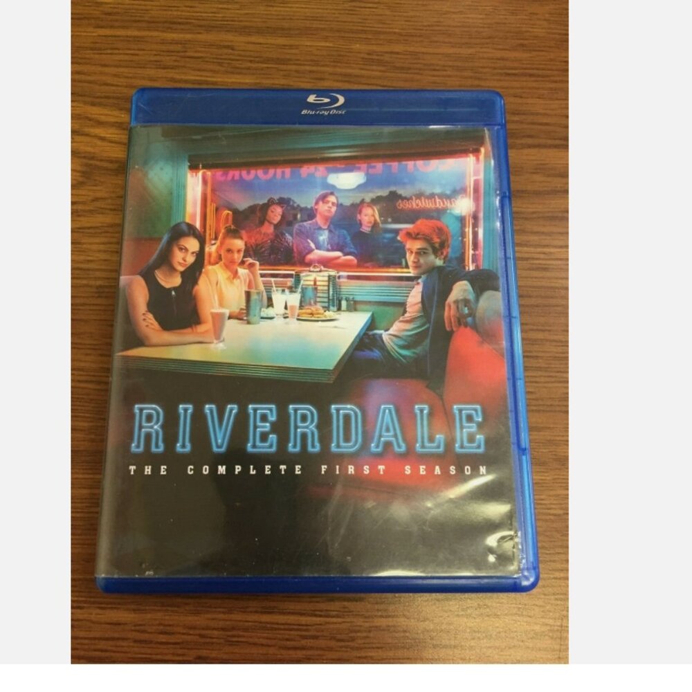 Riverdale: Season 1 [Blu-ray] Luke Perry Archie Veronica Betty Jughead
